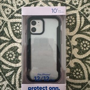 On Running Black and White iPhone 12/12 Pro Case